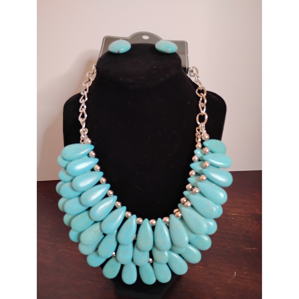 Paparazzi Turquoise Teardrop Statement Necklace and Earring Set Silver Tone Boho